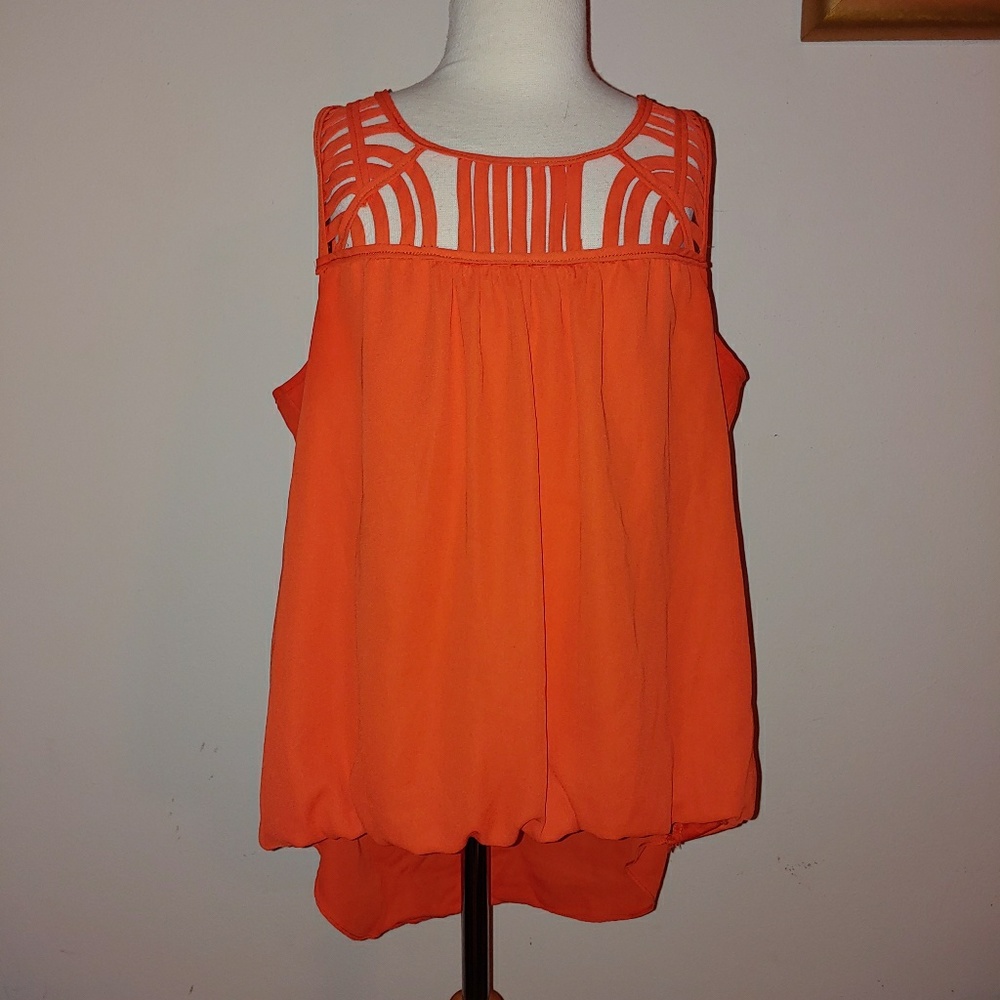 Beautiful A. BYER top